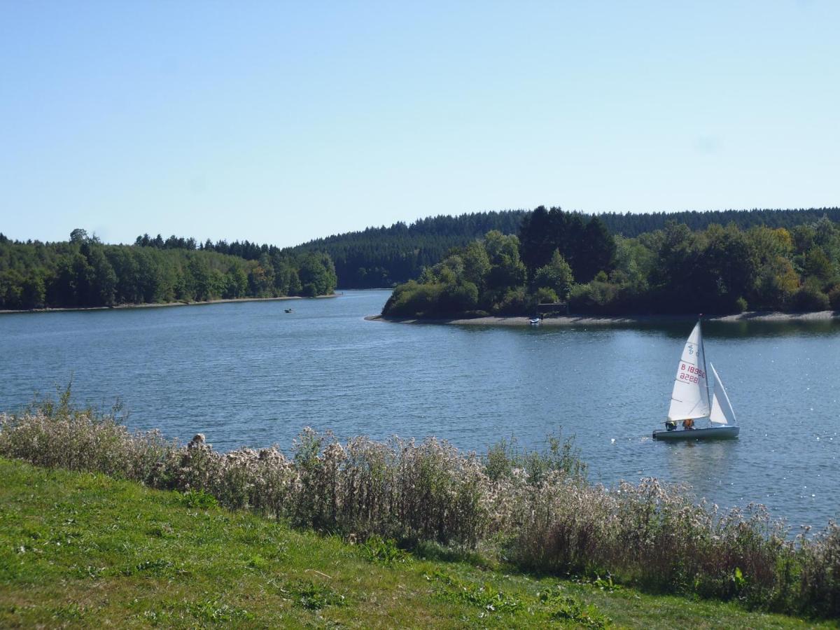 Eifel Lodge Бютгенбах Экстерьер фото