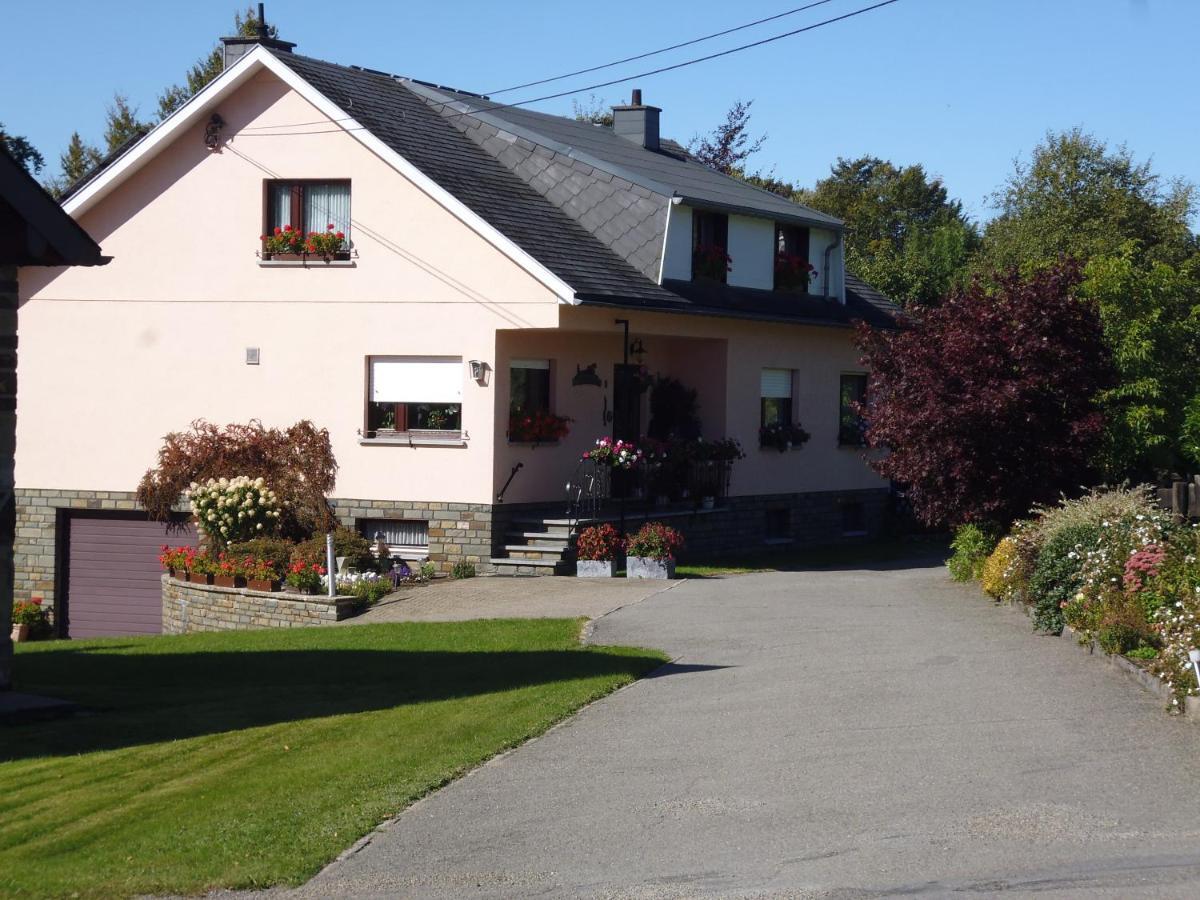 Eifel Lodge Бютгенбах Экстерьер фото